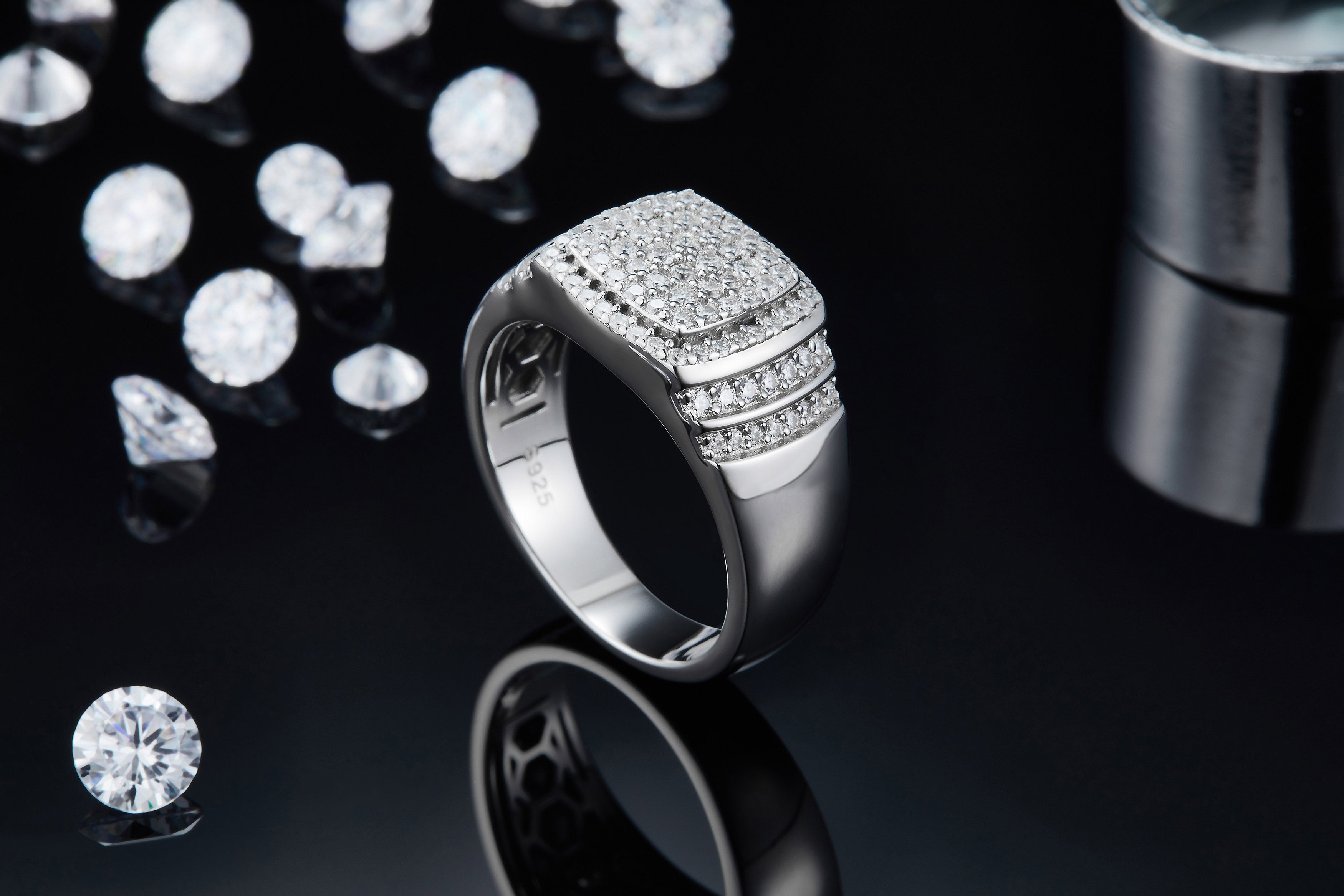 Men's Luxury And Fashionable Light Luxury Jewelry Silver Ring S925 Silver-plated Platinum Set With Top-quality Moissanite